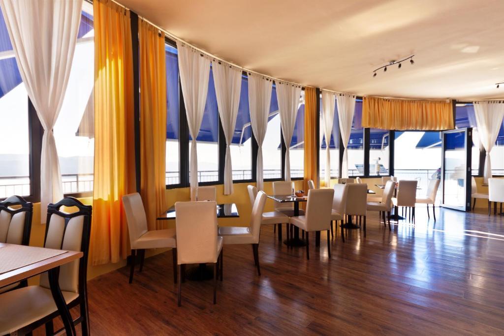 Hotel Flanona Plomin Exterior photo